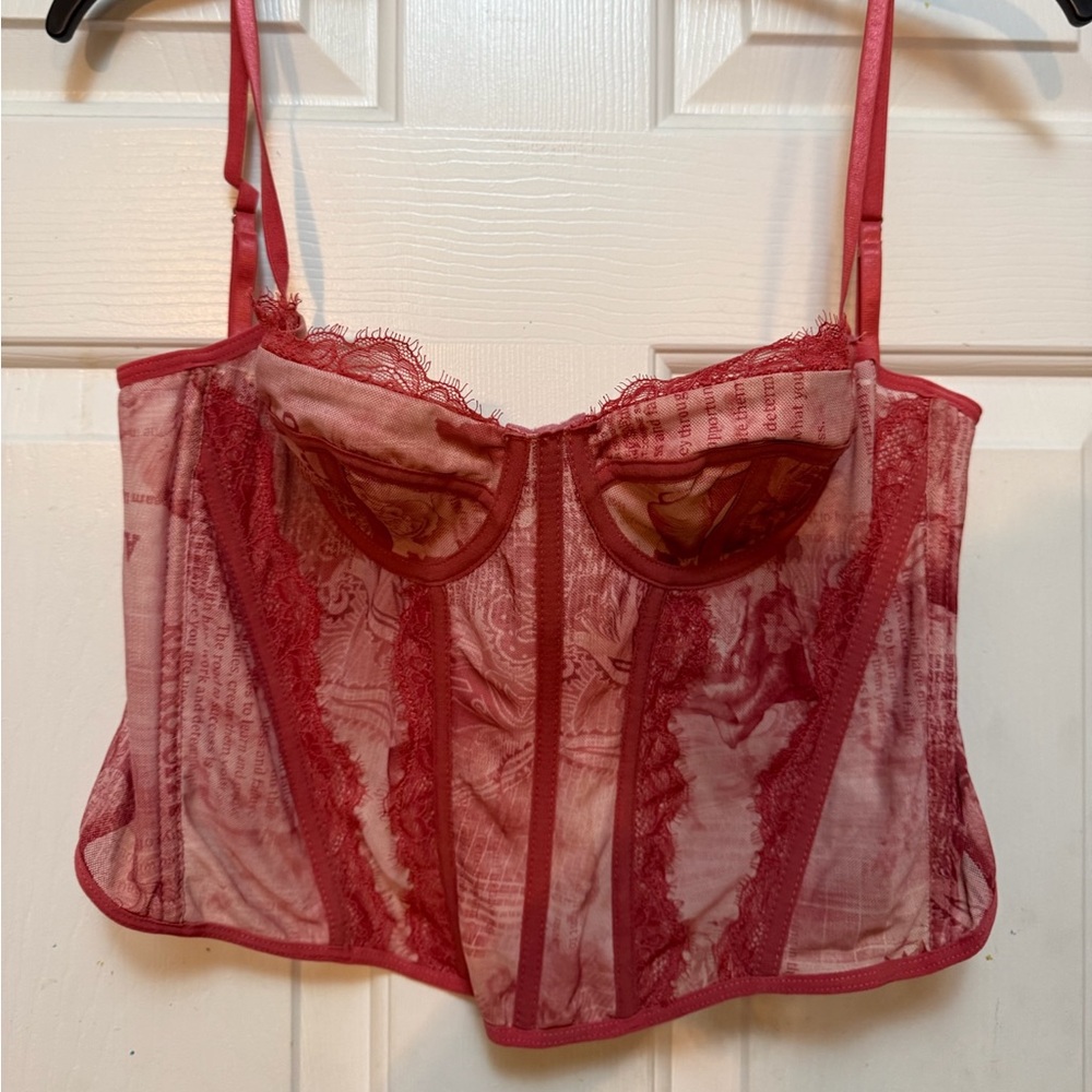 Elegant Red Lace Bustier